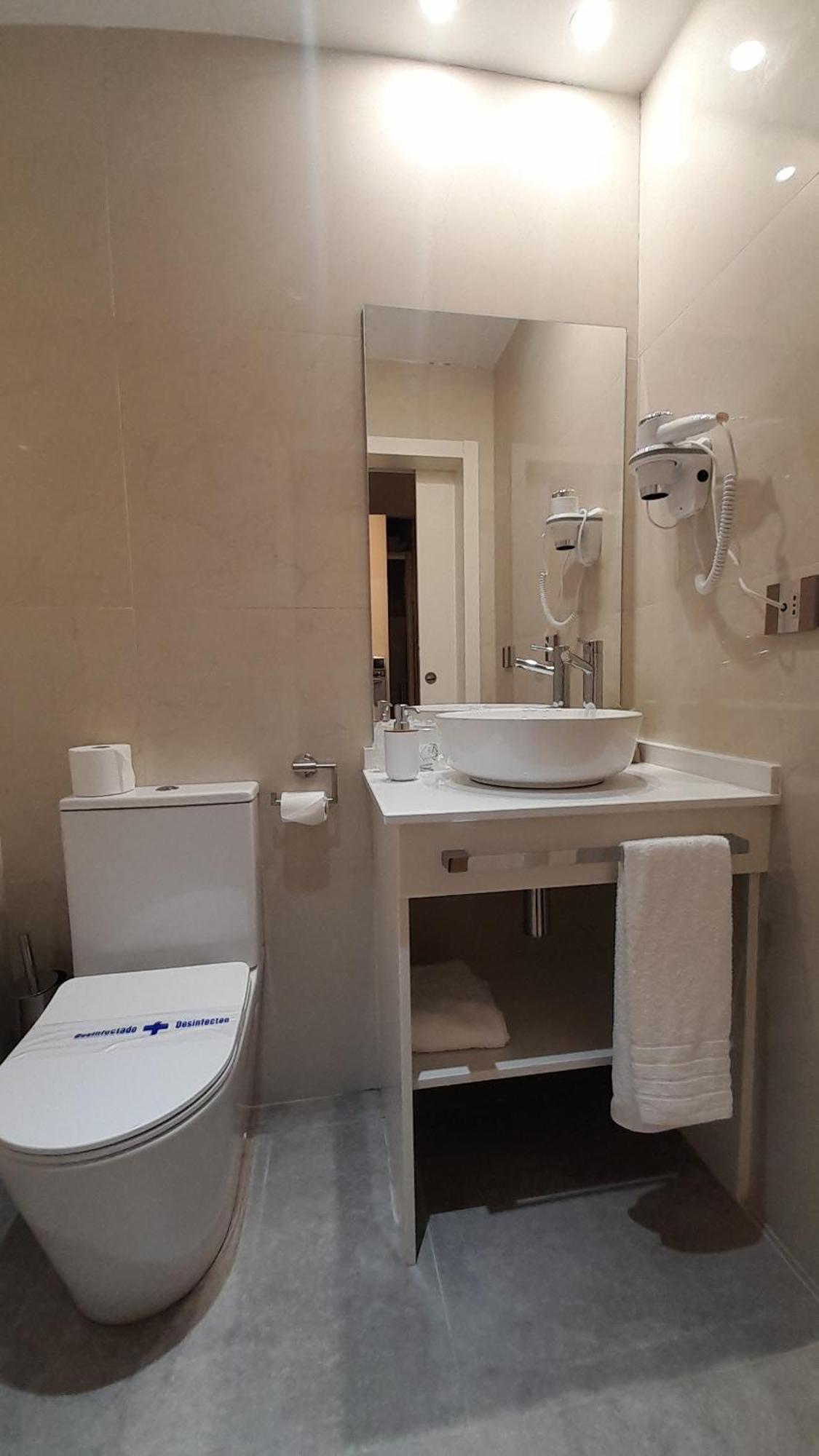 Olivae Hostal Boutique Caceres Ngoại thất bức ảnh